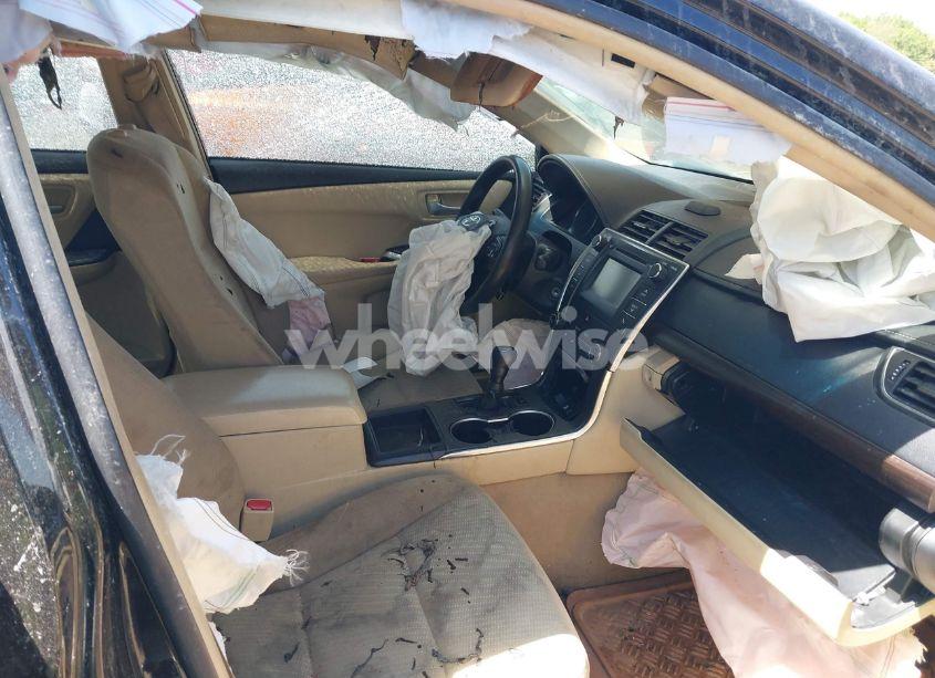 Photo 5 of 2016 Toyota Camry LE (VIN 4T4BF1FK5GR577939)