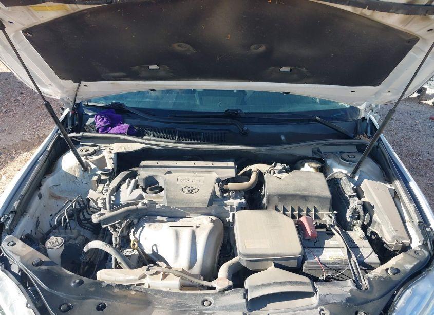 Photo 10 of 2016 Toyota Camry LE (VIN 4T4BF1FK5GR578119)