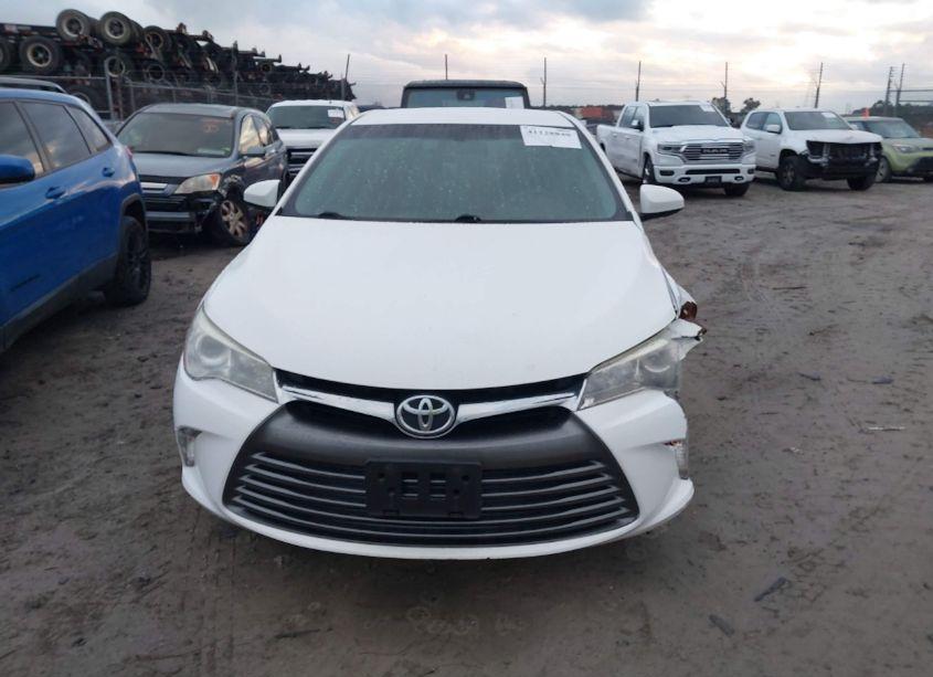 Photo 12 of 2016 Toyota Camry LE (VIN 4T4BF1FK5GR578539)