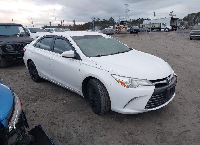 Photo 13 of 2016 Toyota Camry LE (VIN 4T4BF1FK5GR578539)