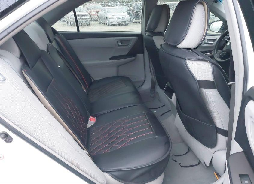 Photo 8 of 2016 Toyota Camry LE (VIN 4T4BF1FK5GR578539)