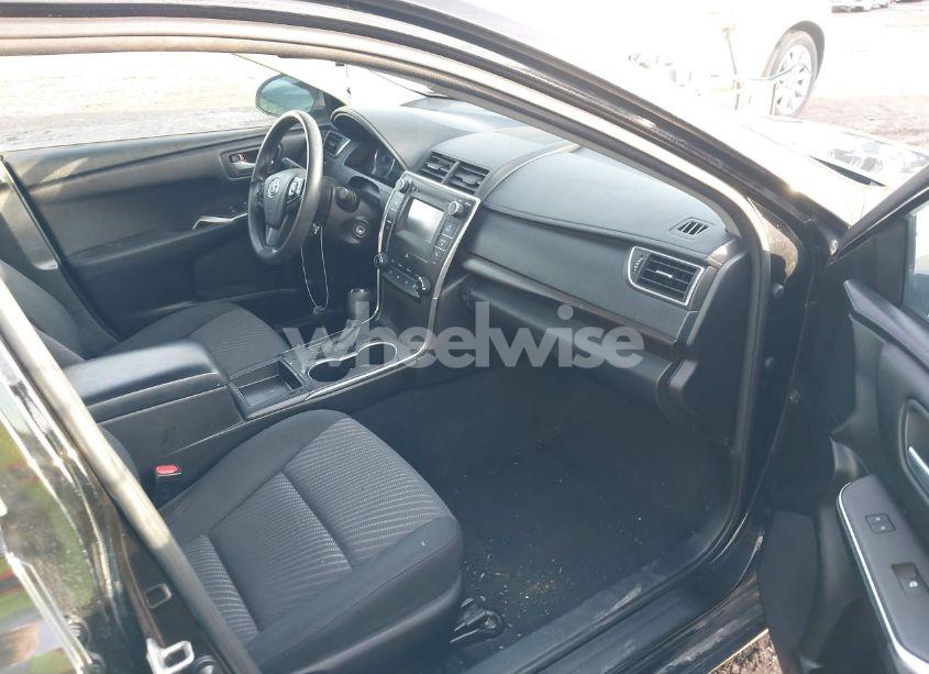 Photo 5 of 2016 Toyota Camry LE (VIN 4T4BF1FK5GR579688)