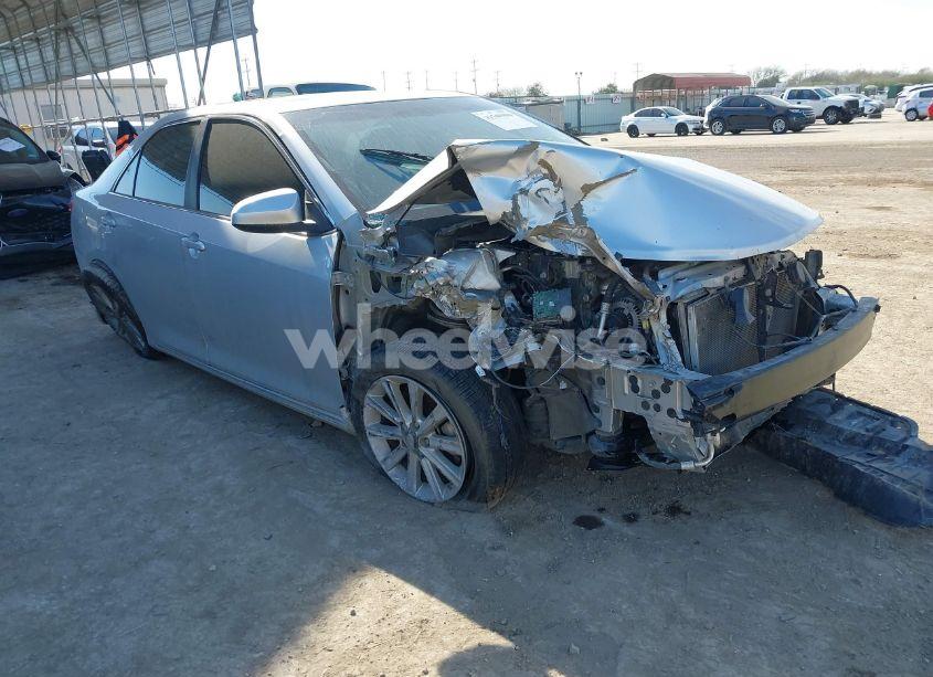 2012 Toyota Camry XLE (VIN 4T4BF1FK6CR164762) main photo