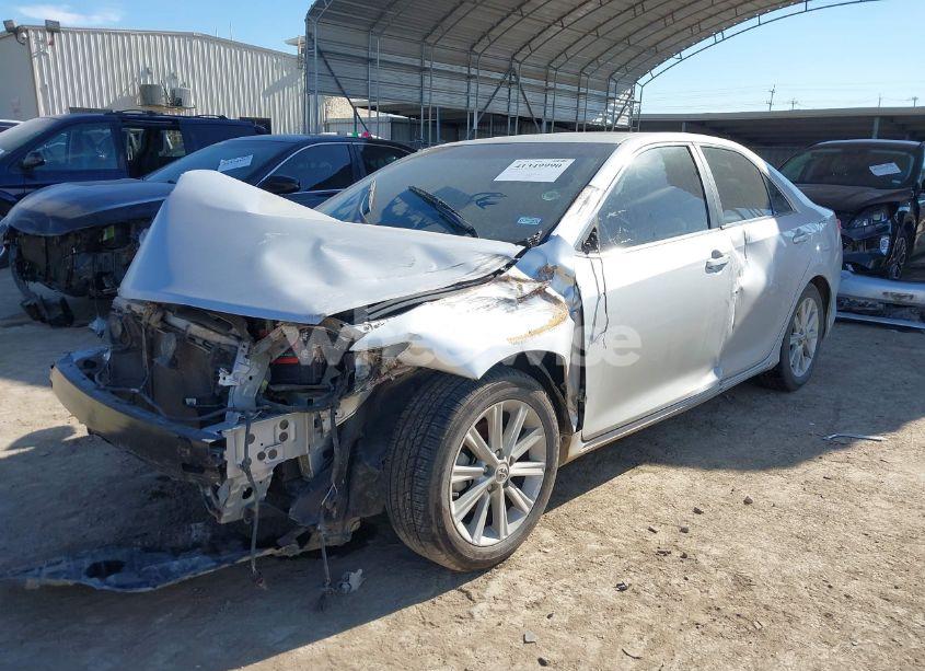 Photo 2 of 2012 Toyota Camry XLE (VIN 4T4BF1FK6CR164762)