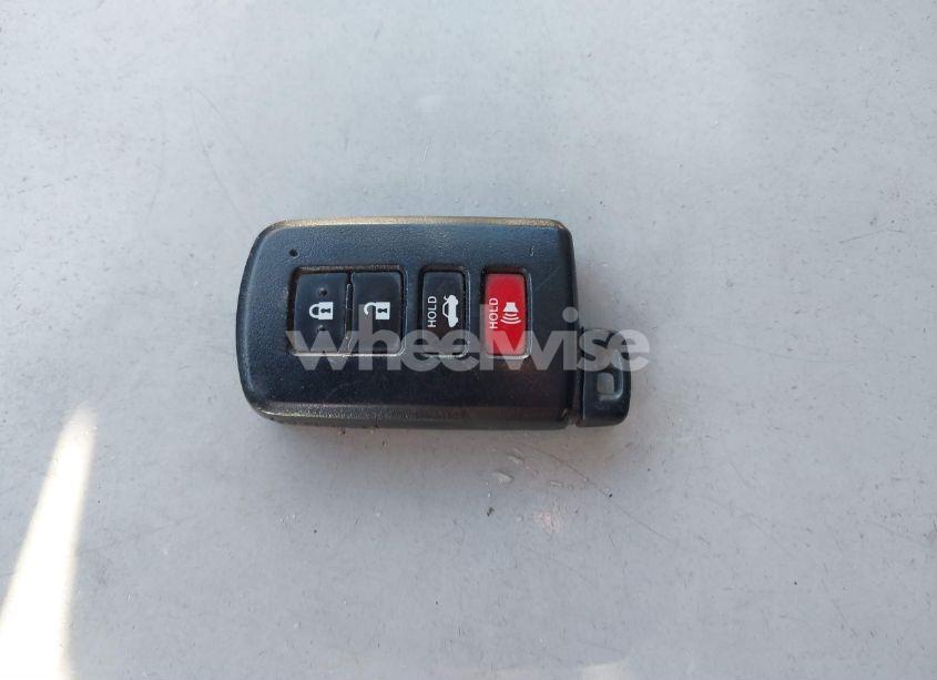 Photo 11 of 2012 Toyota Camry XLE (VIN 4T4BF1FK6CR166852)