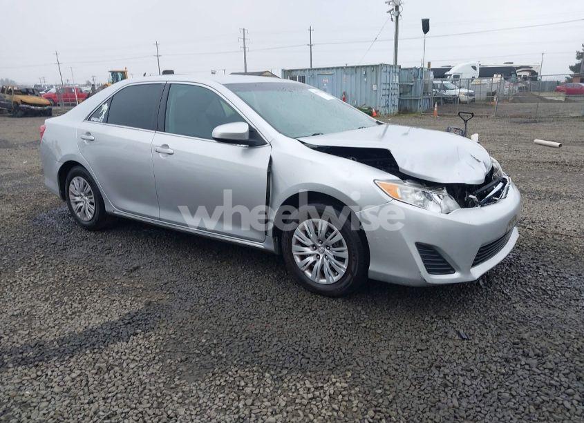 2012 Toyota Camry LE (VIN 4T4BF1FK6CR175261) main photo