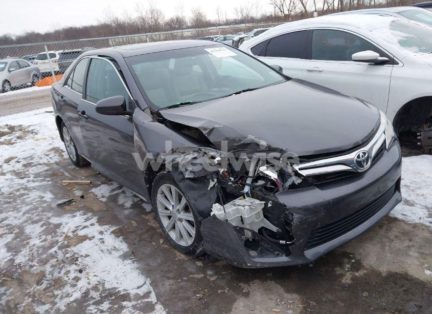 2012 Toyota Camry XLE (VIN 4T4BF1FK6CR175616) main photo