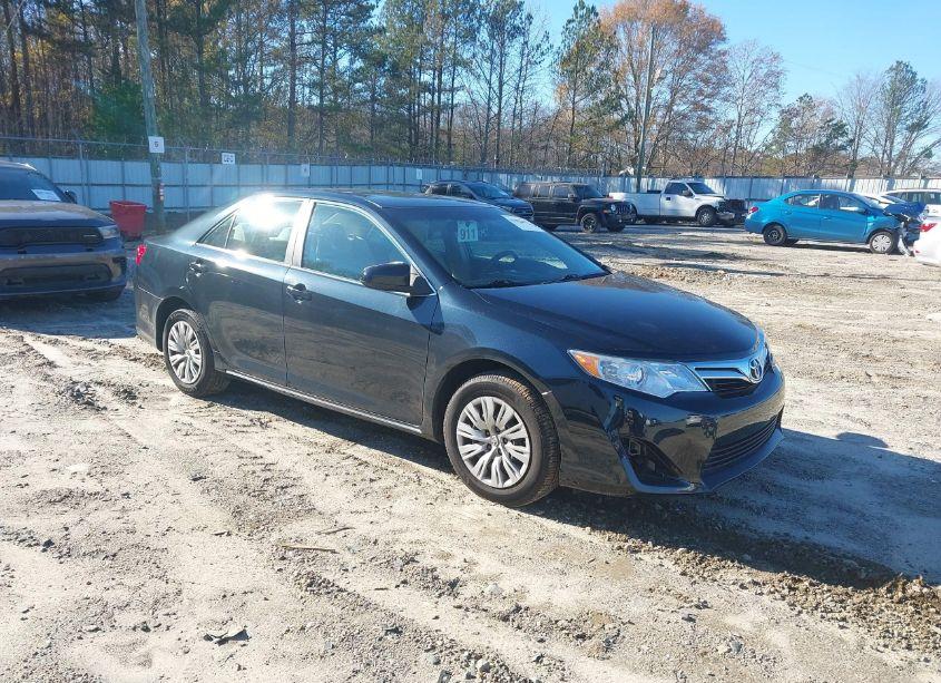 2012 Toyota Camry LE (VIN 4T4BF1FK6CR176538) main photo
