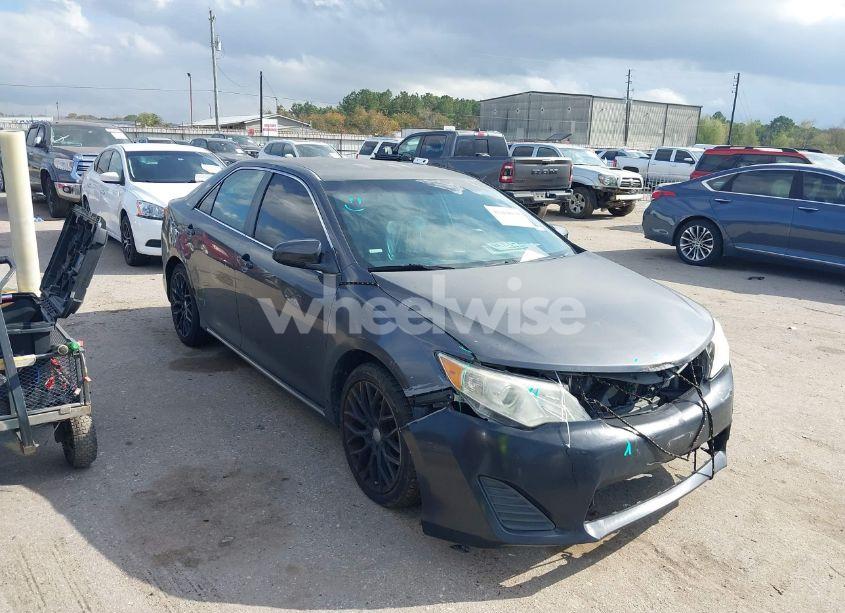 2012 Toyota Camry LE (VIN 4T4BF1FK6CR181626) main photo