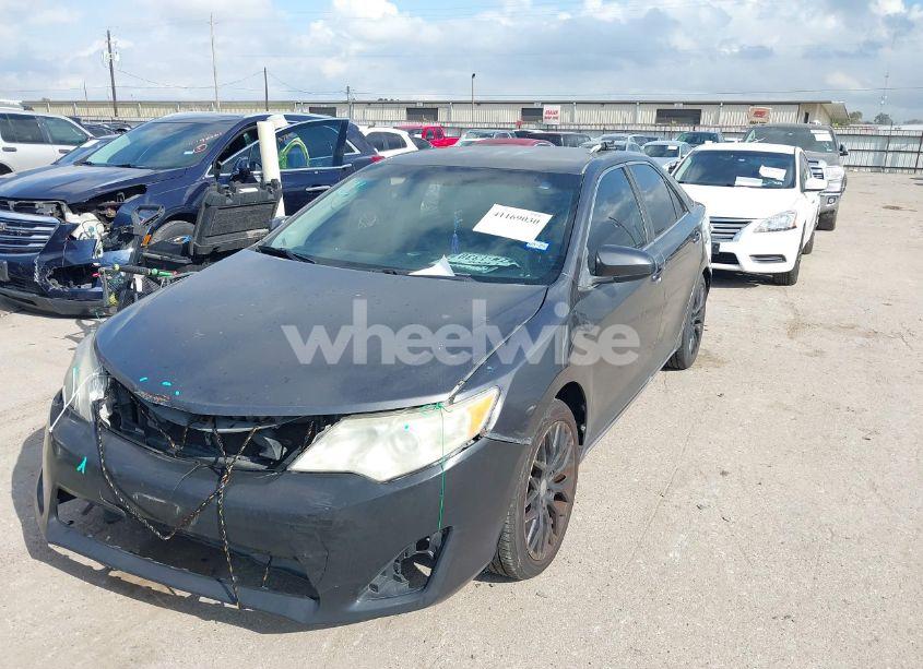 Photo 2 of 2012 Toyota Camry LE (VIN 4T4BF1FK6CR181626)