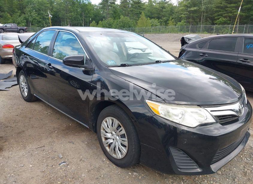 2012 Toyota Camry LE (VIN 4T4BF1FK6CR194506) main photo
