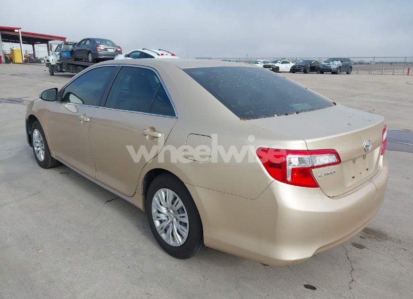 Photo 3 of 2012 Toyota Camry LE (VIN 4T4BF1FK6CR205200)