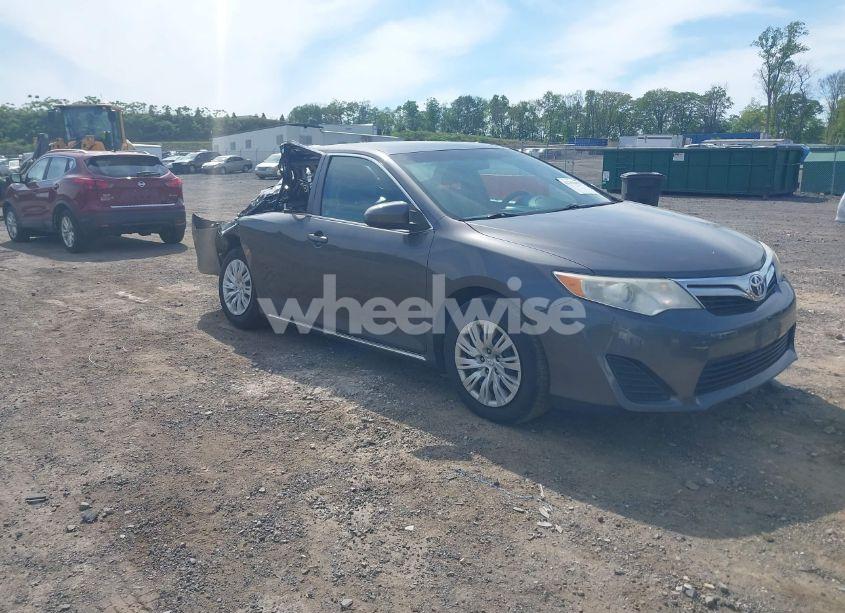 2012 Toyota Camry LE (VIN 4T4BF1FK6CR257118) main photo