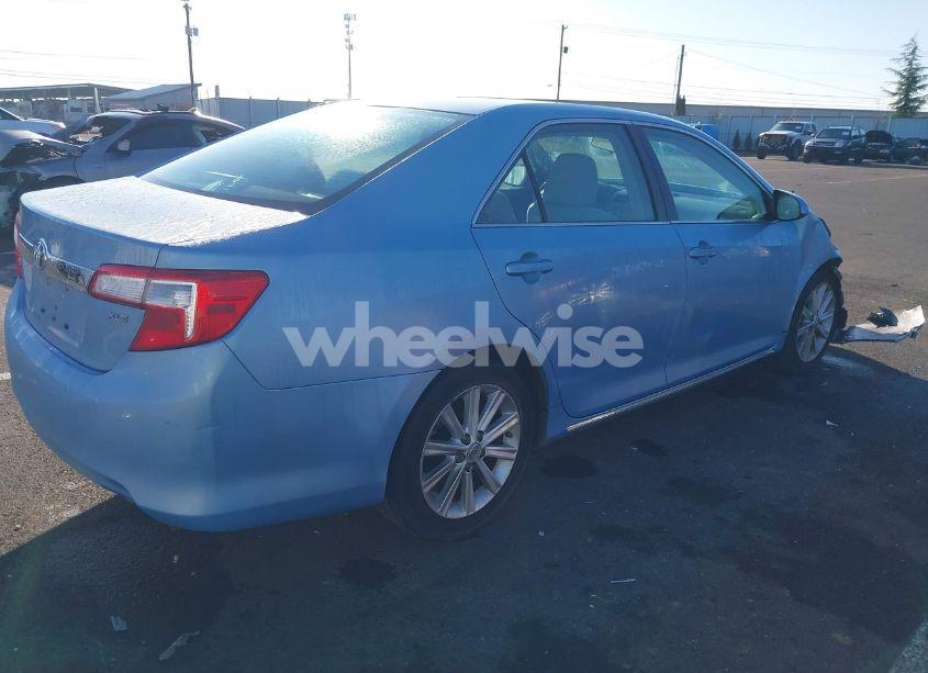 Photo 4 of 2013 Toyota Camry XLE (VIN 4T4BF1FK6DR278360)