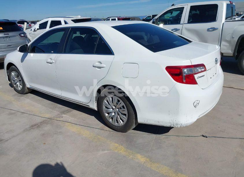 Photo 3 of 2013 Toyota Camry LE (VIN 4T4BF1FK6DR280187)