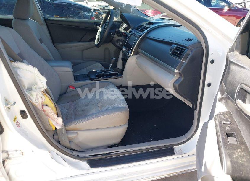 Photo 5 of 2013 Toyota Camry LE (VIN 4T4BF1FK6DR280187)