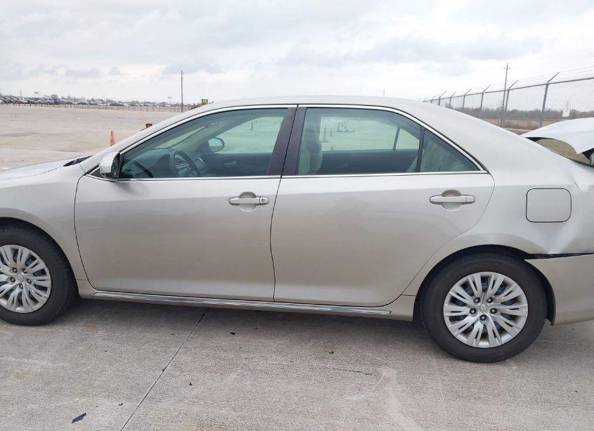 Photo 14 of 2013 Toyota Camry LE (VIN 4T4BF1FK6DR300244)