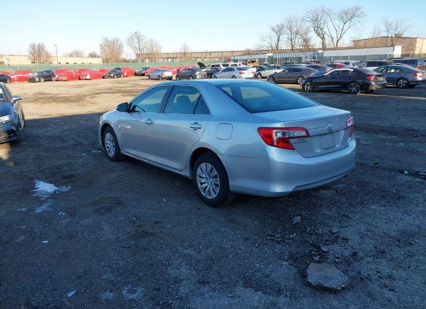 Photo 3 of 2013 Toyota Camry LE (VIN 4T4BF1FK6DR327296)