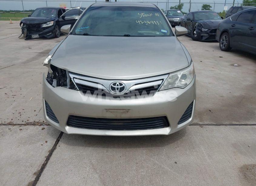 Photo 12 of 2014 Toyota Camry LE (VIN 4T4BF1FK6ER338946)
