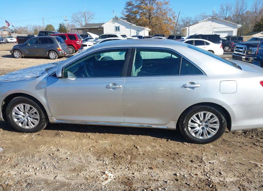 Photo 14 of 2014 Toyota Camry LE (VIN 4T4BF1FK6ER341829)