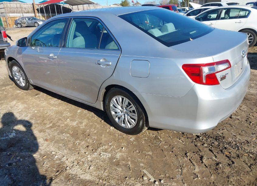 Photo 3 of 2014 Toyota Camry LE (VIN 4T4BF1FK6ER341829)