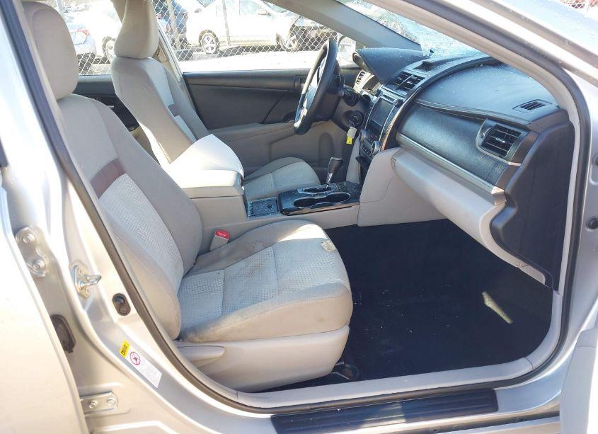 Photo 5 of 2014 Toyota Camry LE (VIN 4T4BF1FK6ER341829)