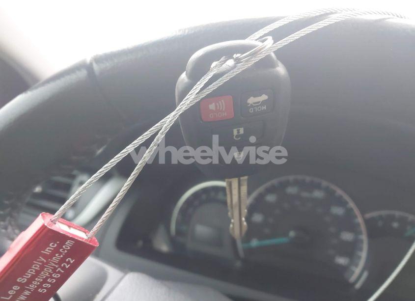 Photo 11 of 2014 Toyota Camry XLE (VIN 4T4BF1FK6ER351874)