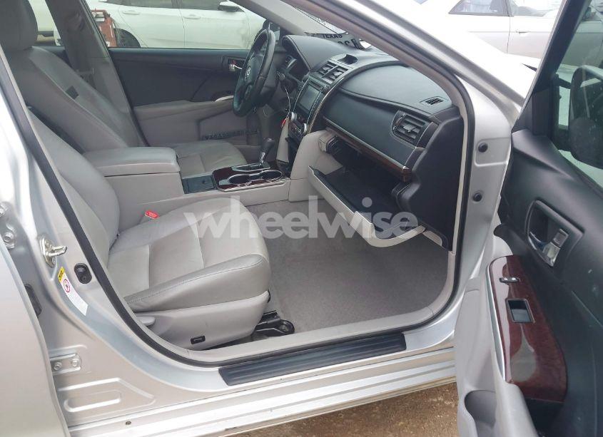 Photo 5 of 2014 Toyota Camry XLE (VIN 4T4BF1FK6ER351874)