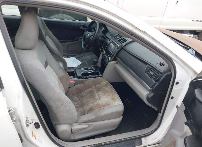 Photo 5 of 2014 Toyota Camry L (VIN 4T4BF1FK6ER358548)