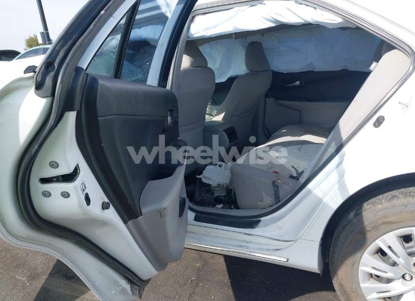 Photo 8 of 2014 Toyota Camry LE (VIN 4T4BF1FK6ER367413)