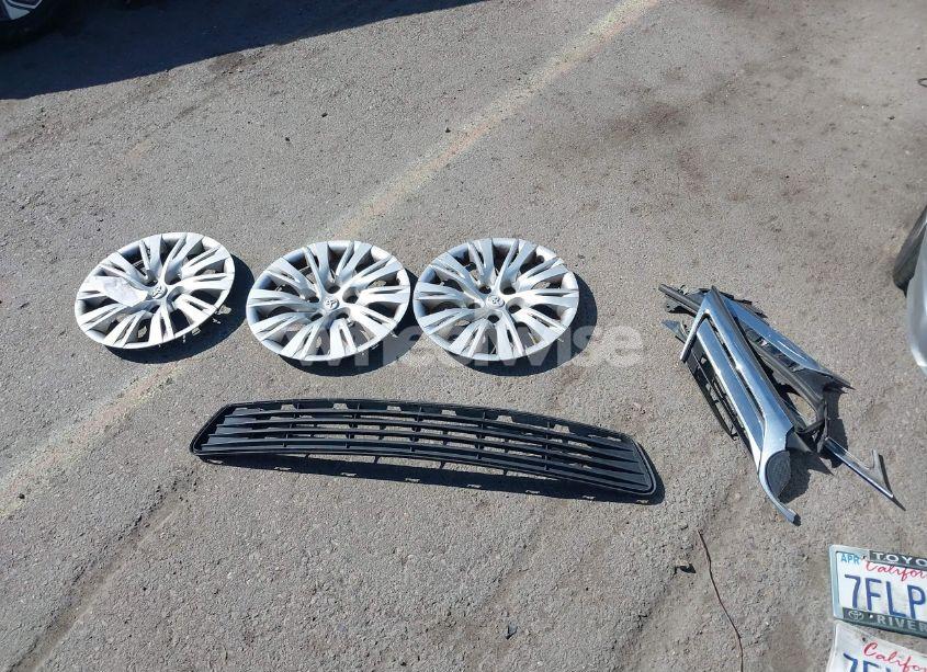 Photo 12 of 2014 Toyota Camry LE (VIN 4T4BF1FK6ER372031)