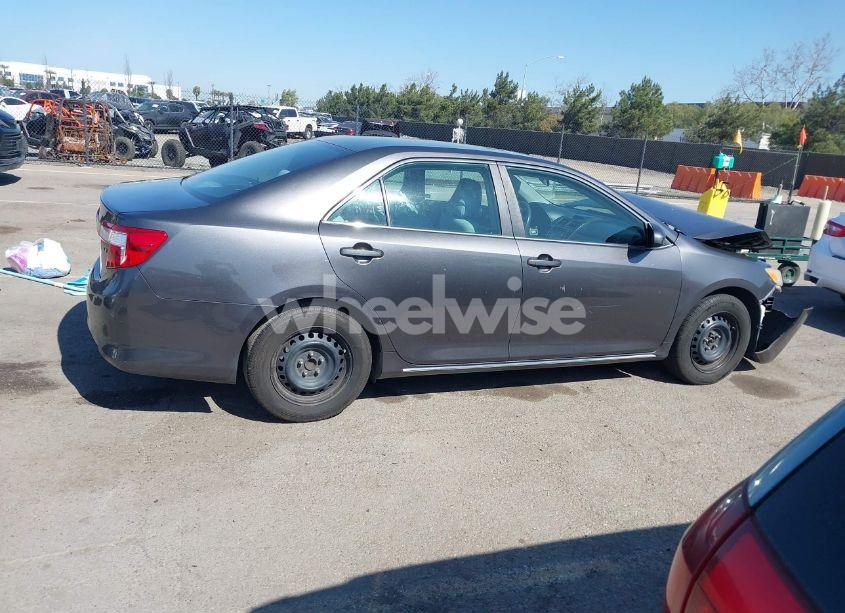 Photo 14 of 2014 Toyota Camry LE (VIN 4T4BF1FK6ER372031)