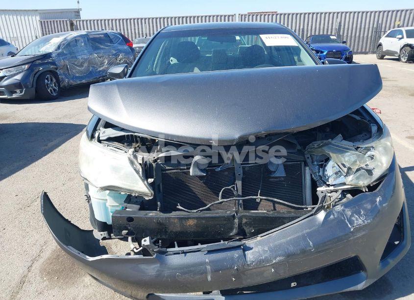 Photo 6 of 2014 Toyota Camry LE (VIN 4T4BF1FK6ER372031)