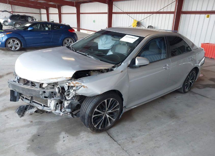 Photo 2 of 2014 Toyota Camry LE (VIN 4T4BF1FK6ER416688)