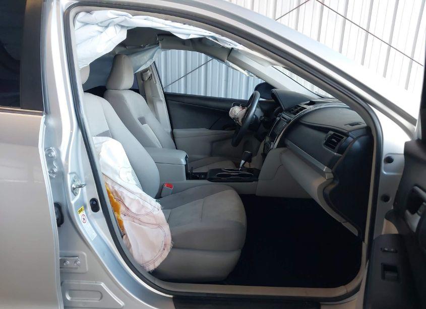 Photo 5 of 2014 Toyota Camry LE (VIN 4T4BF1FK6ER416688)