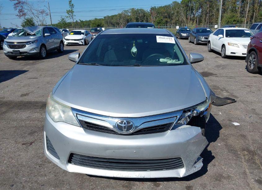 Photo 11 of 2014 Toyota Camry LE (VIN 4T4BF1FK6ER426945)