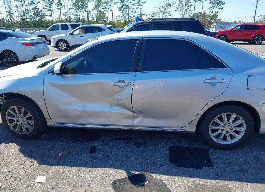 Photo 13 of 2014 Toyota Camry LE (VIN 4T4BF1FK6ER426945)