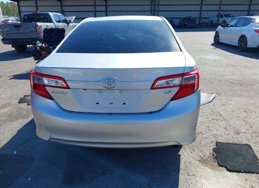 Photo 15 of 2014 Toyota Camry LE (VIN 4T4BF1FK6ER426945)