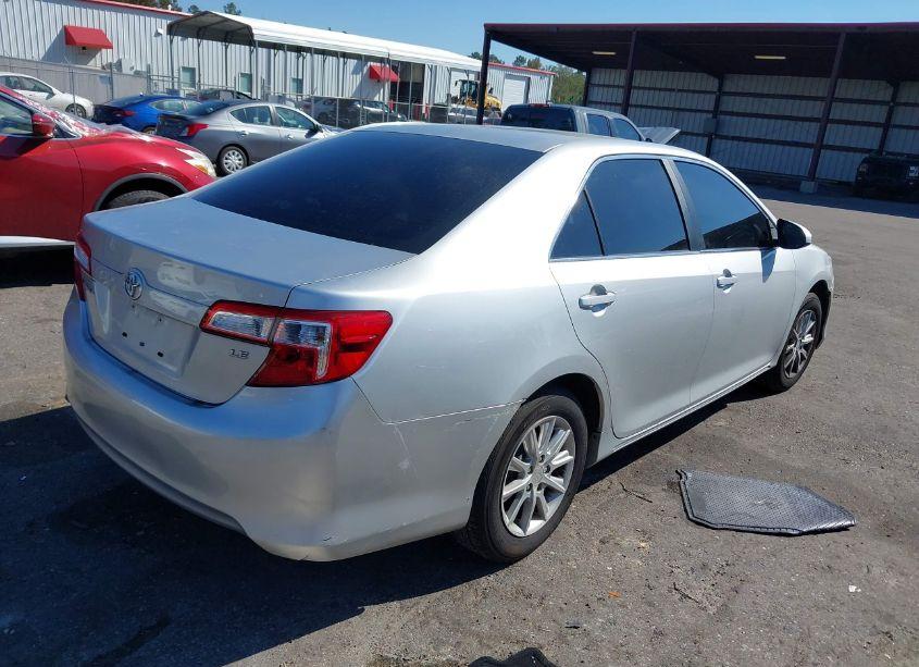Photo 4 of 2014 Toyota Camry LE (VIN 4T4BF1FK6ER426945)