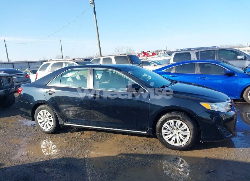 Photo 13 of 2014 Toyota Camry LE (VIN 4T4BF1FK6ER429764)