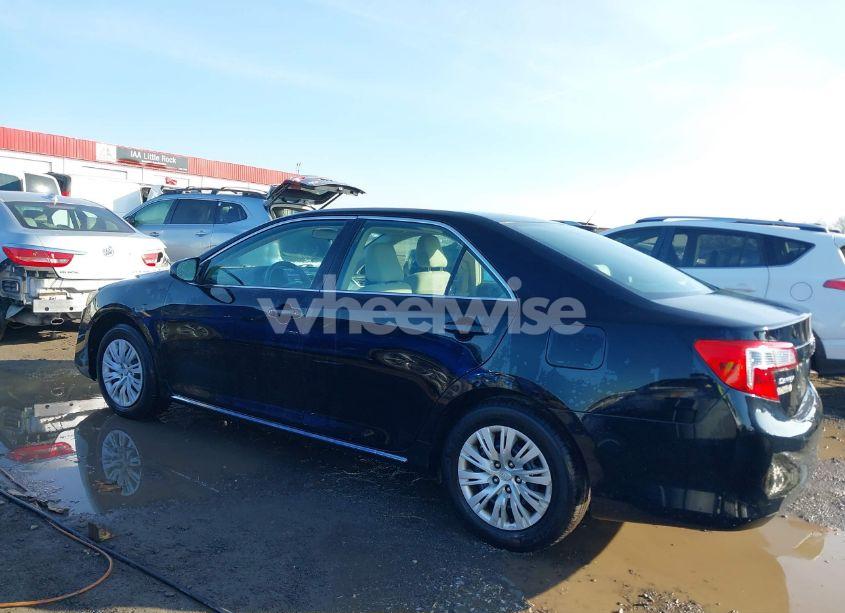 Photo 14 of 2014 Toyota Camry LE (VIN 4T4BF1FK6ER429764)
