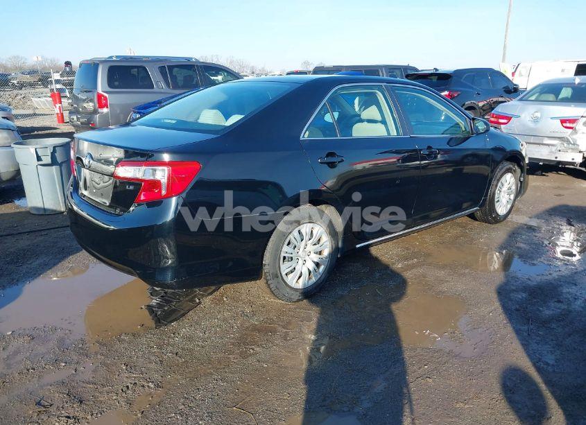 Photo 4 of 2014 Toyota Camry LE (VIN 4T4BF1FK6ER429764)