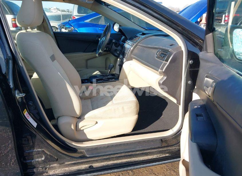 Photo 5 of 2014 Toyota Camry LE (VIN 4T4BF1FK6ER429764)