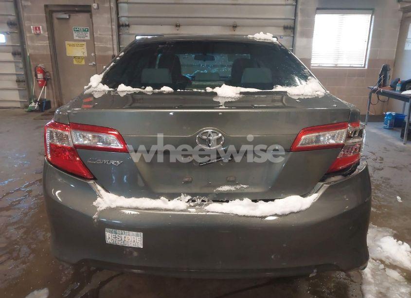 Photo 16 of 2014 Toyota Camry L (VIN 4T4BF1FK6ER438125)