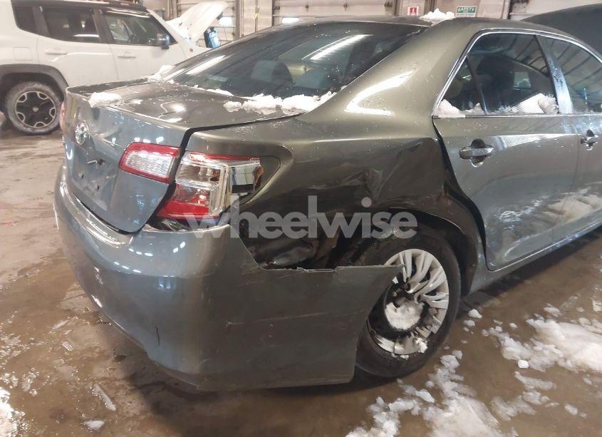 Photo 17 of 2014 Toyota Camry L (VIN 4T4BF1FK6ER438125)