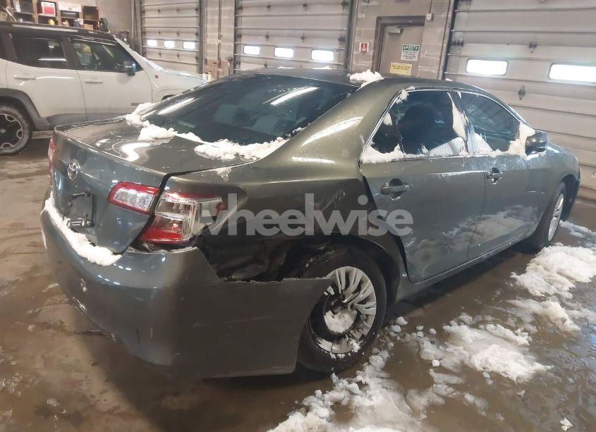 Photo 4 of 2014 Toyota Camry L (VIN 4T4BF1FK6ER438125)