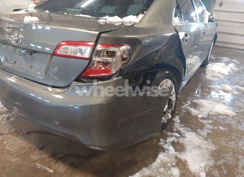 Photo 6 of 2014 Toyota Camry L (VIN 4T4BF1FK6ER438125)