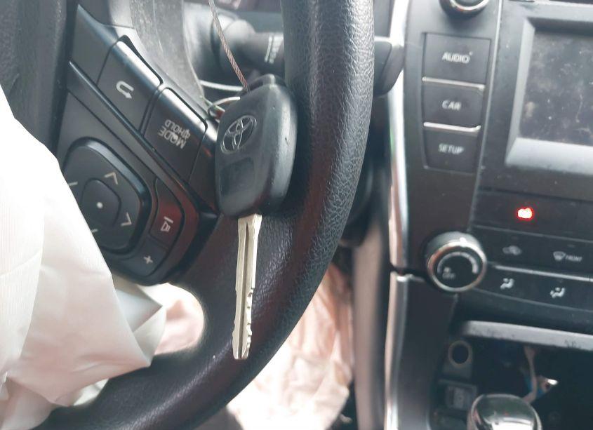 Photo 11 of 2015 Toyota Camry LE (VIN 4T4BF1FK6FR445416)