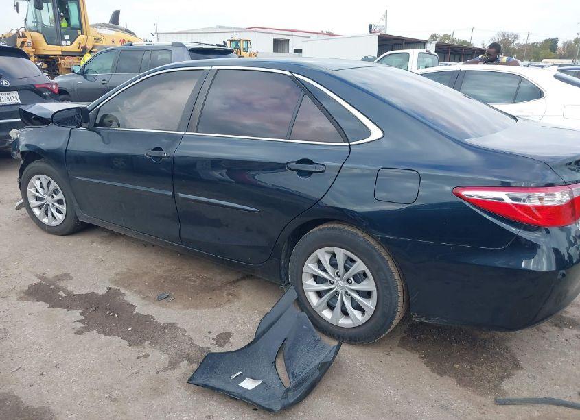 Photo 14 of 2015 Toyota Camry LE (VIN 4T4BF1FK6FR445416)