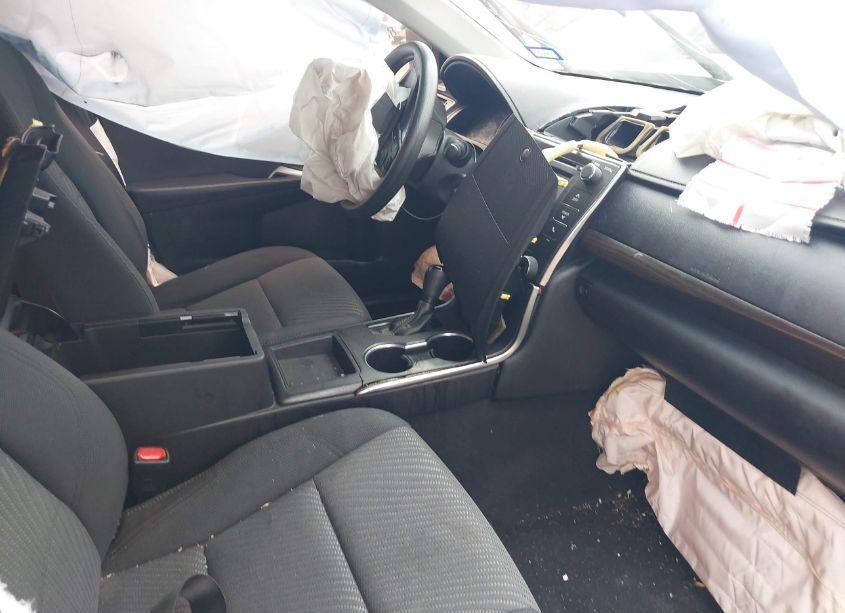 Photo 5 of 2015 Toyota Camry LE (VIN 4T4BF1FK6FR445416)